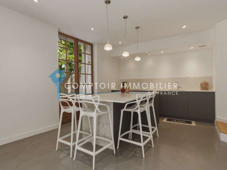 Maison Meylan - 4 chambres - 230m²