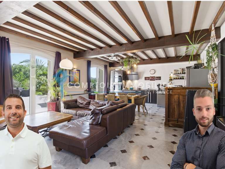 Maison Meylan - 8 chambres - 290m²