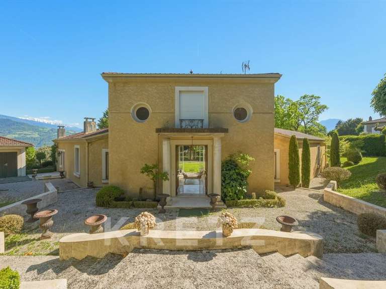 Maison Meylan - 4 chambres - 348m²