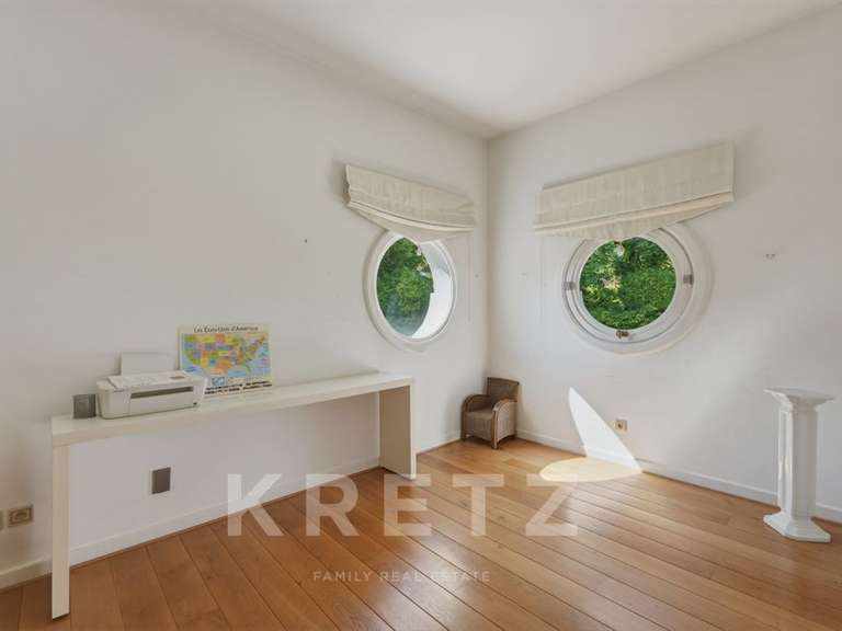 Maison Meylan - 4 chambres - 348m²