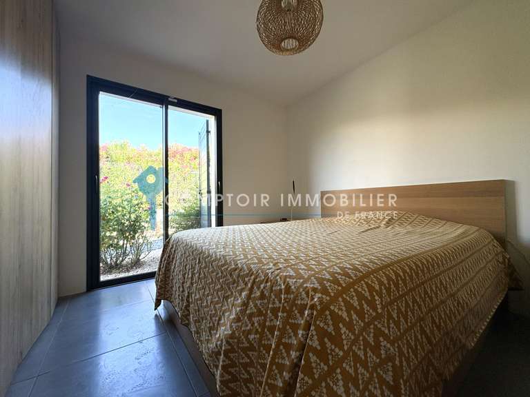 Villa Meynes - 4 bedrooms - 180m²