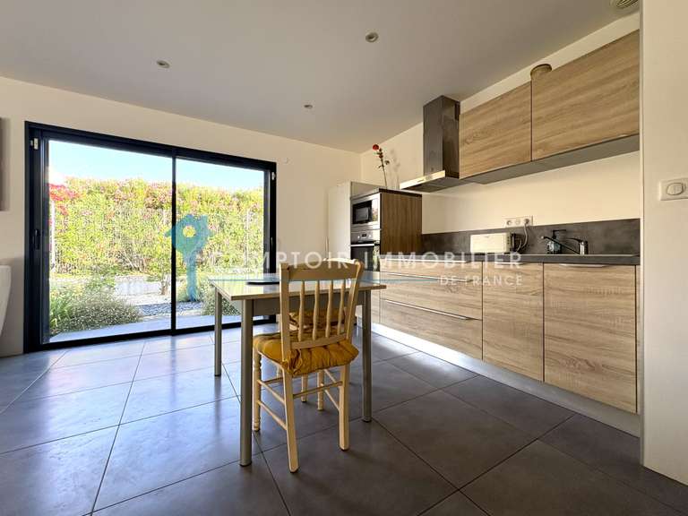 Villa Meynes - 4 bedrooms - 180m²