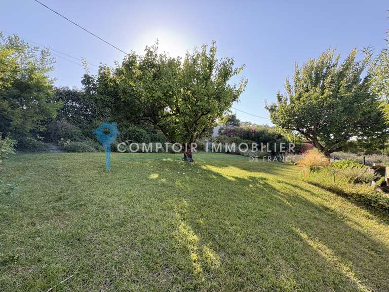Villa Meynes - 4 bedrooms - 180m²