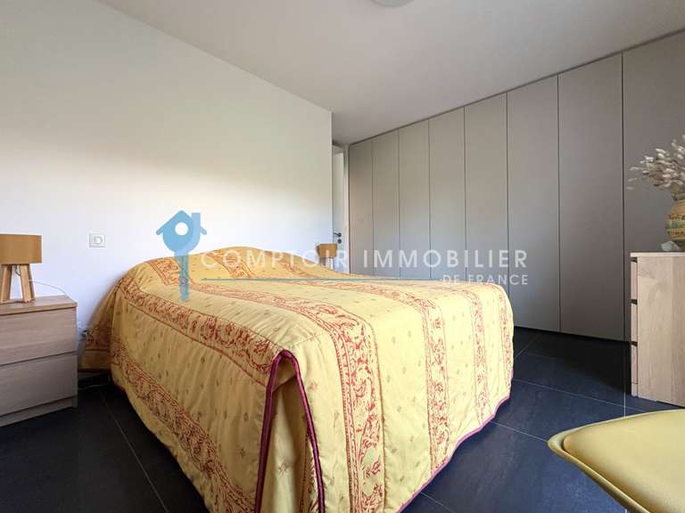 Villa Meynes - 4 bedrooms - 180m²