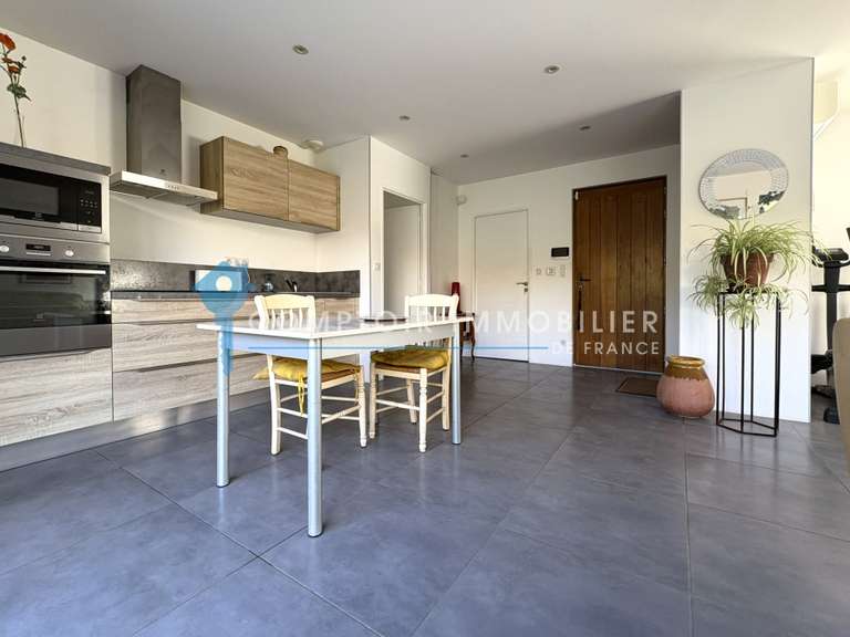 Villa Meynes - 4 bedrooms - 180m²