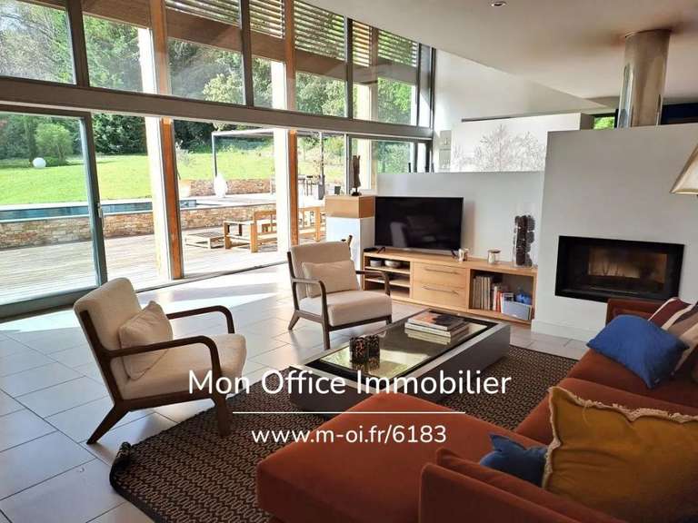 Maison Meyrargues - 3 chambres - 160m²