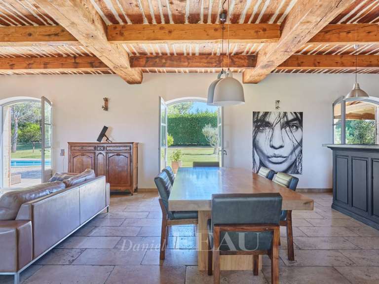 Maison Meyrargues - 4 chambres - 250m²