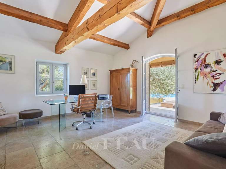 Maison Meyrargues - 4 chambres - 250m²