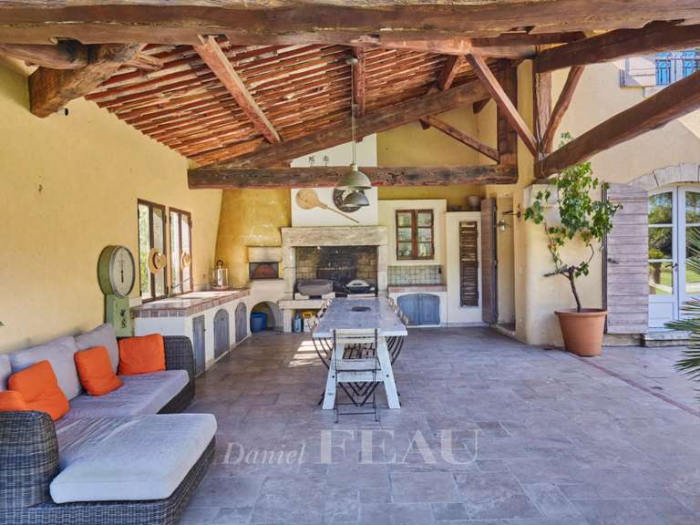 Maison Meyrargues - 4 chambres - 250m²