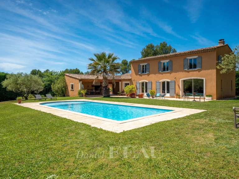 Maison Meyrargues - 4 chambres - 224m²