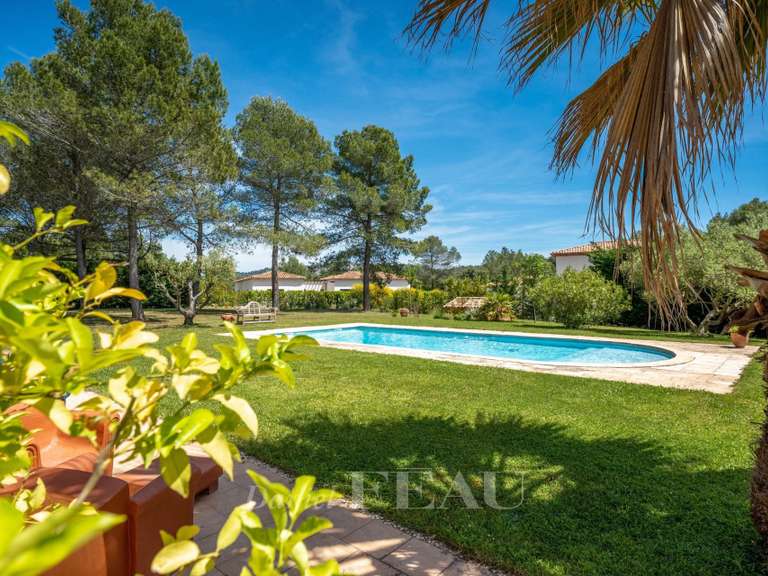 Maison Meyrargues - 4 chambres - 224m²