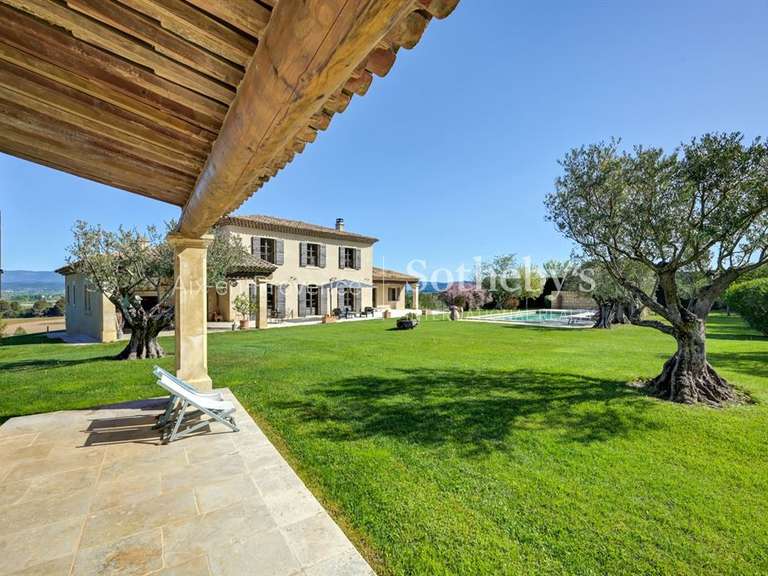 Maison Meyrargues - 4 chambres - 510m²