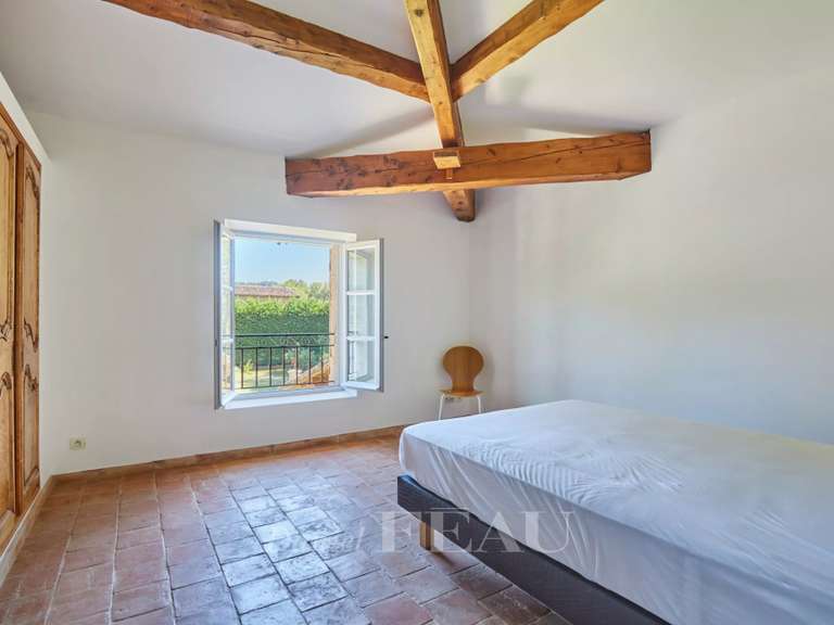 Maison Meyrargues - 4 chambres - 250m²