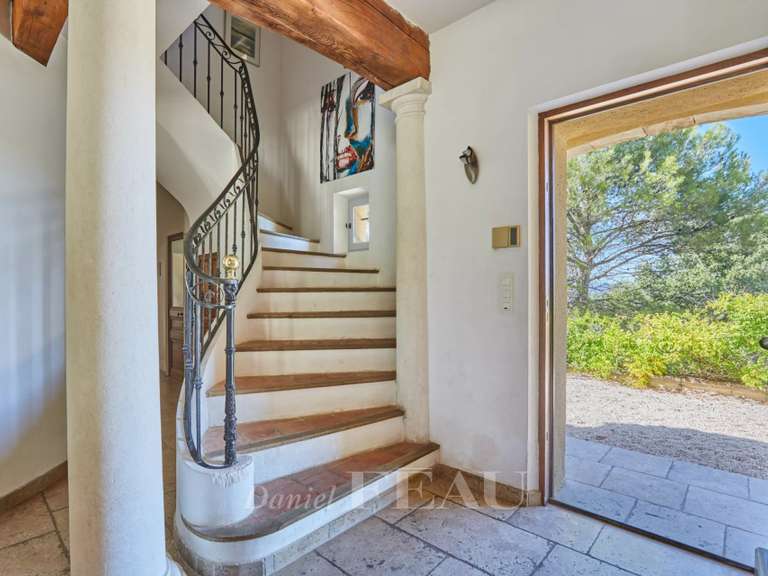 Maison Meyrargues - 4 chambres - 250m²