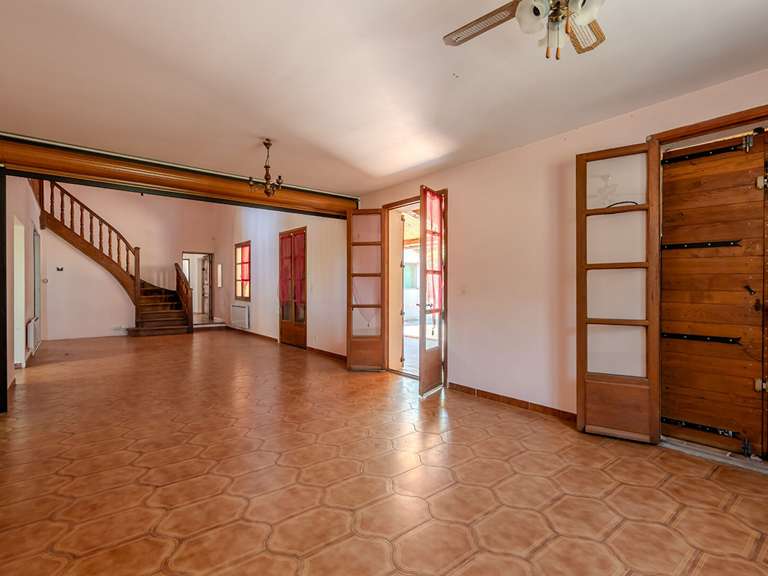 Maison Meyrargues - 7 chambres - 523m²