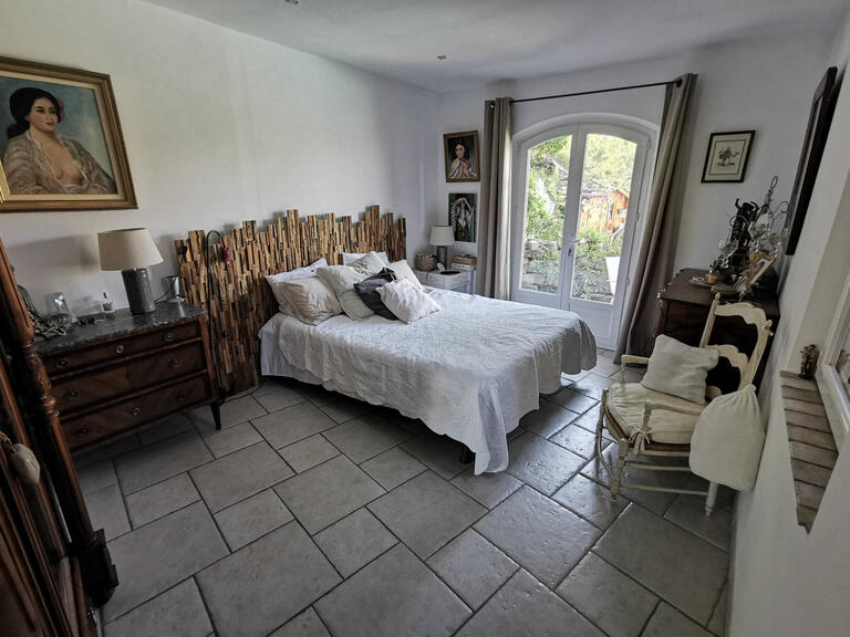 Villa Meyrargues - 4 chambres - 188m²