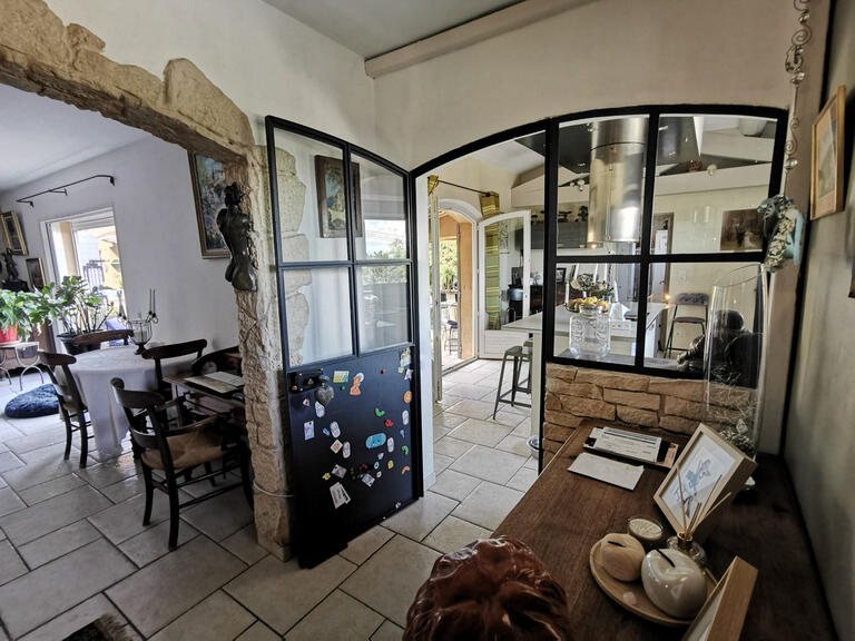 Villa Meyrargues - 4 chambres - 188m²
