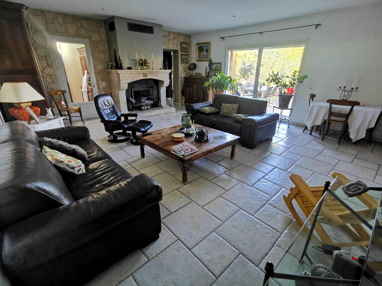 Villa Meyrargues - 4 chambres - 188m²