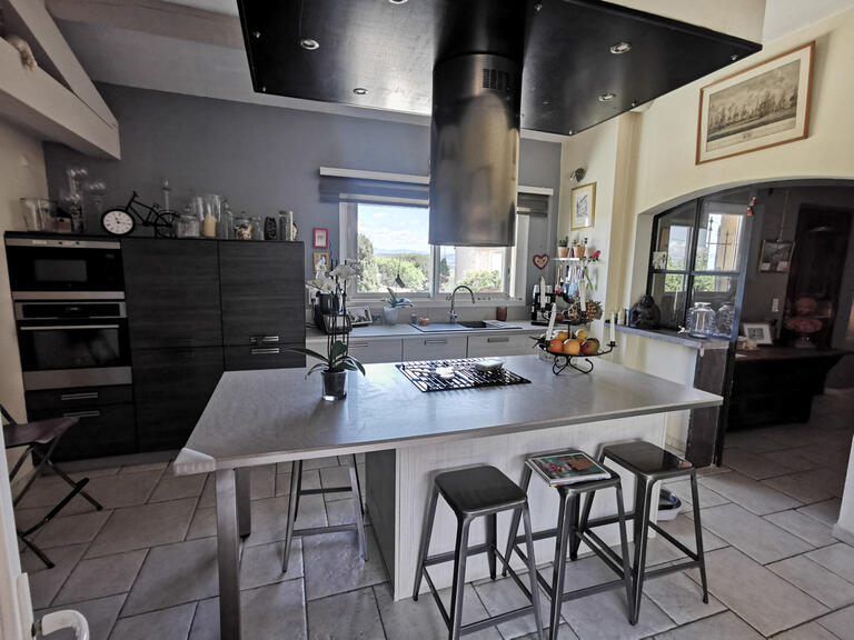 Villa Meyrargues - 4 chambres - 188m²