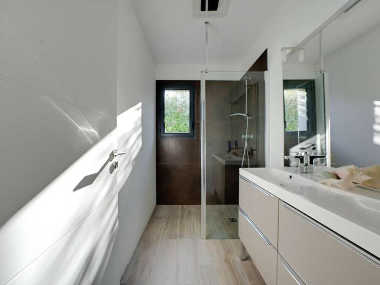 Villa Meyrargues - 4 chambres - 152m²