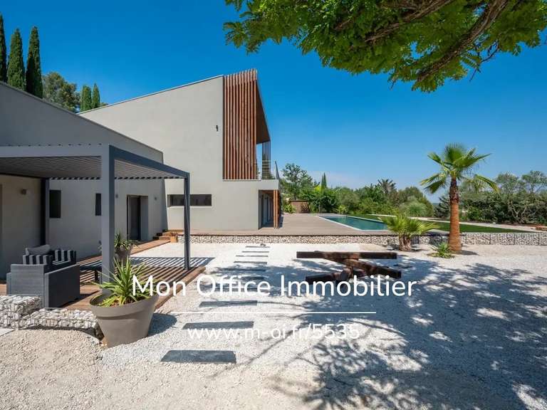 Maison Meyreuil - 5 chambres - 280m²