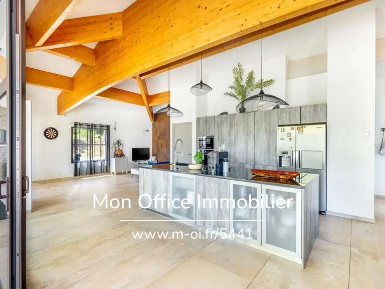 Maison Meyreuil - 4 chambres - 177m²