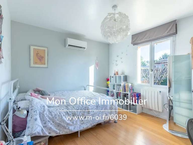 House Meyreuil - 3 bedrooms - 111m²