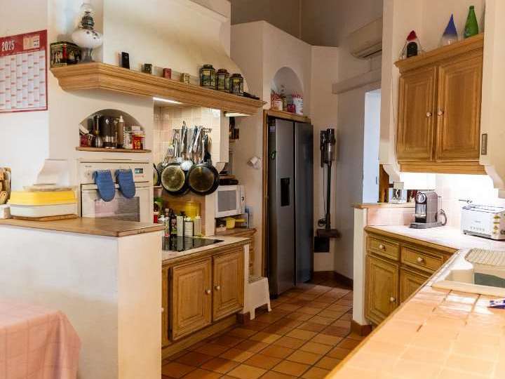 House Meyreuil - 5 bedrooms