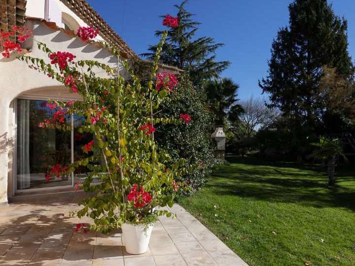 House Meyreuil - 4 bedrooms