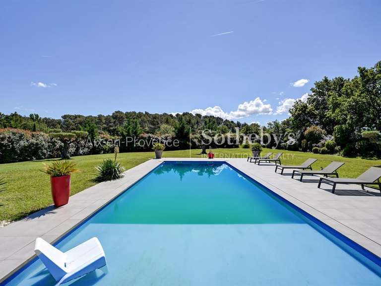 Maison Meyreuil - 5 chambres - 350m²