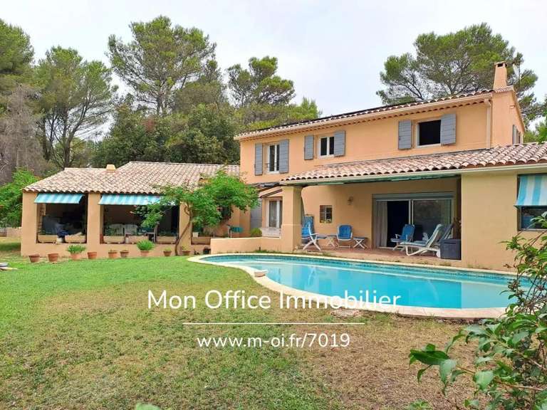 Maison Meyreuil - 5 chambres - 180m²