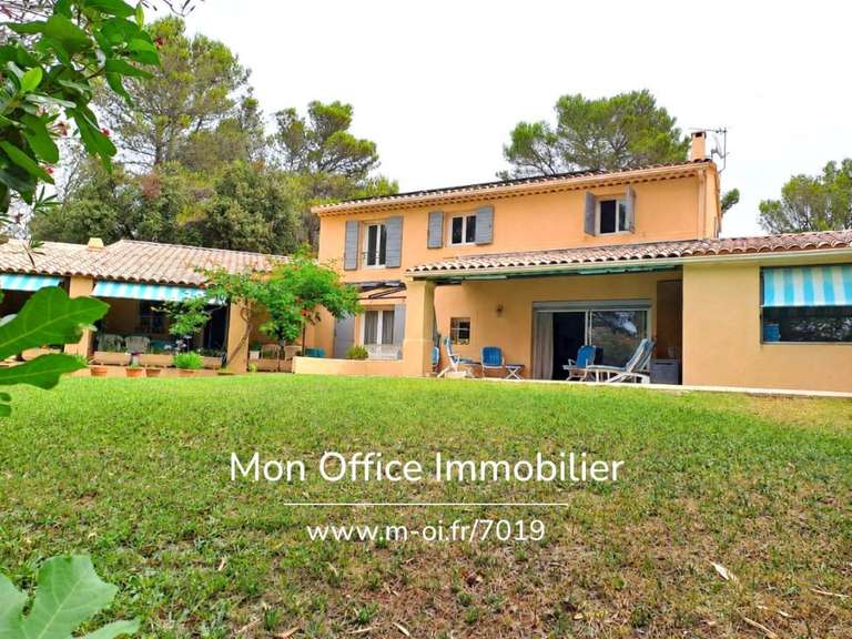 Maison Meyreuil - 5 chambres - 180m²