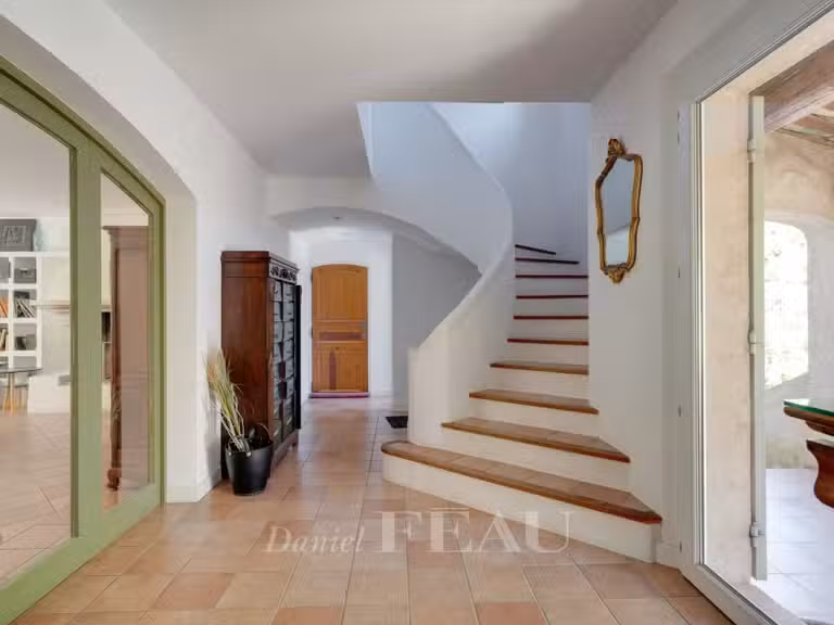 House Meyreuil - 3 bedrooms - 235m²