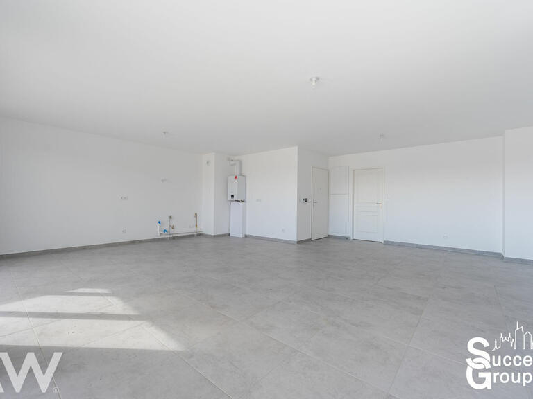 Apartment Meyzieu - 4 bedrooms - 118m²