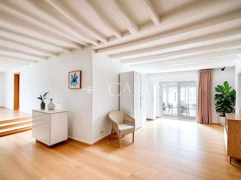 Villa Meyzieu - 6 chambres - 354m²