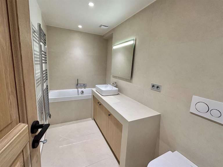 House Mézidon-Vallée-d'Auge - 3 bedrooms - 200m²