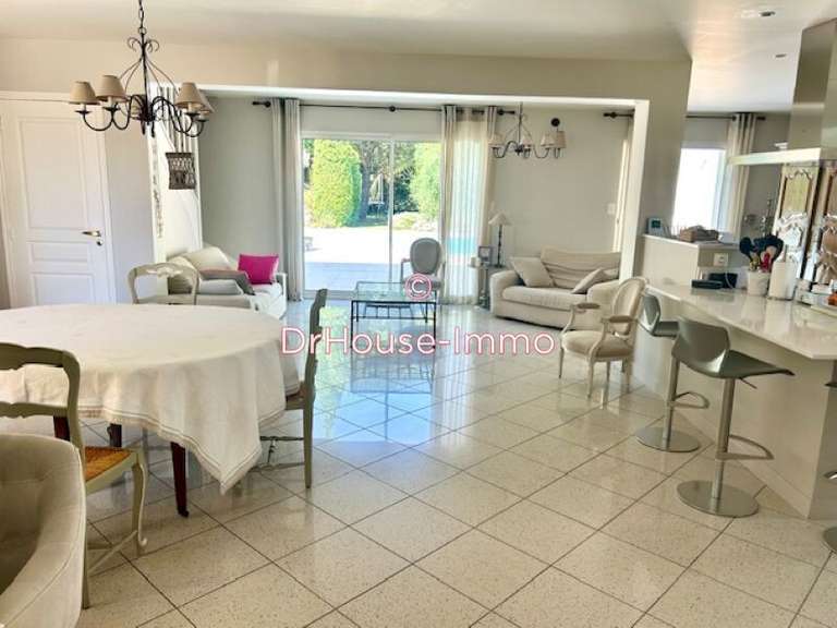 Villa Mignaloux-Beauvoir - 5 bedrooms - 167m²