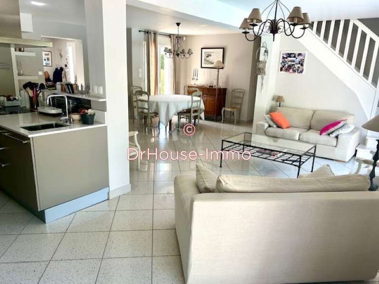 Villa Mignaloux-Beauvoir - 5 bedrooms - 167m²