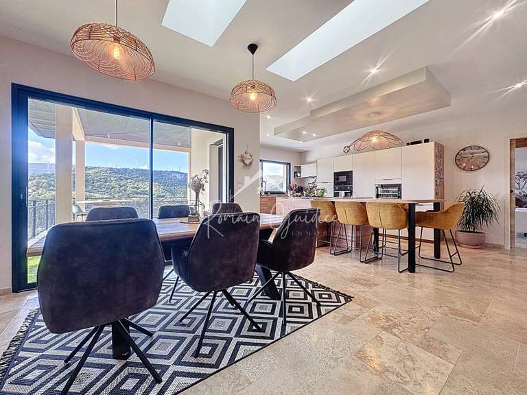 House Millau - 6 bedrooms - 251m²