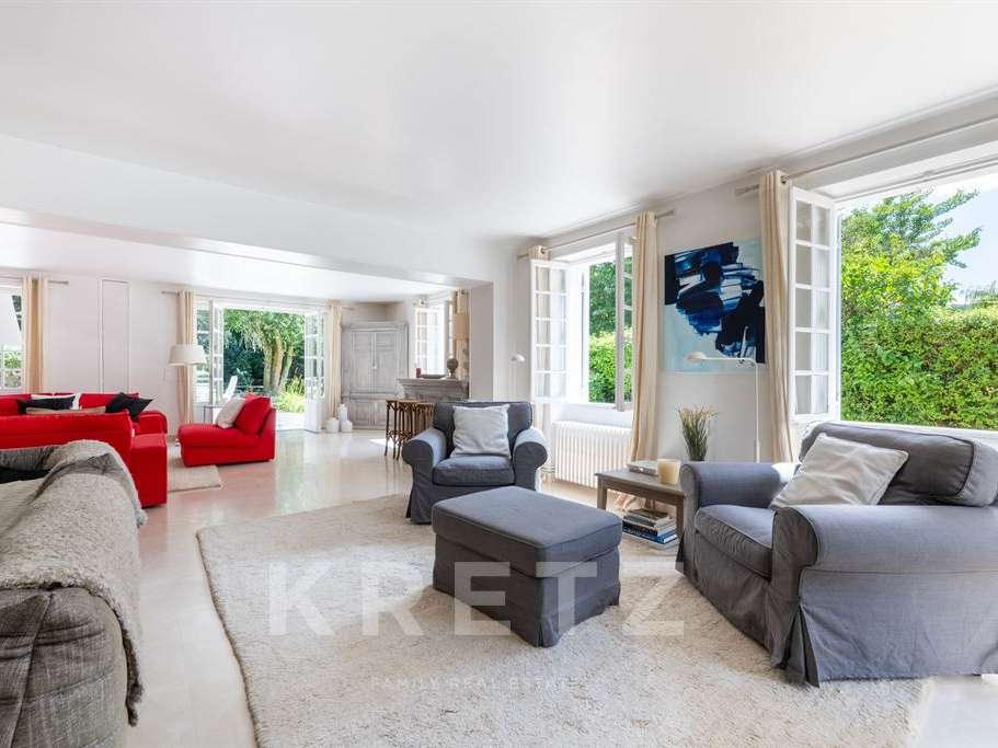 House Milon-la-Chapelle