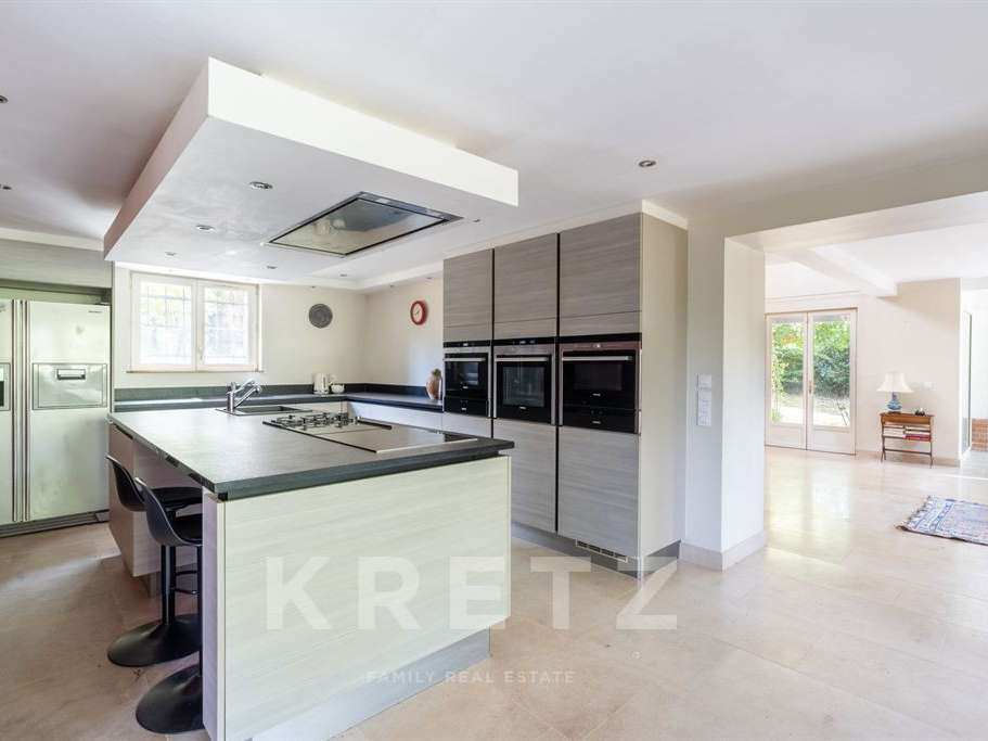 House Milon-la-Chapelle