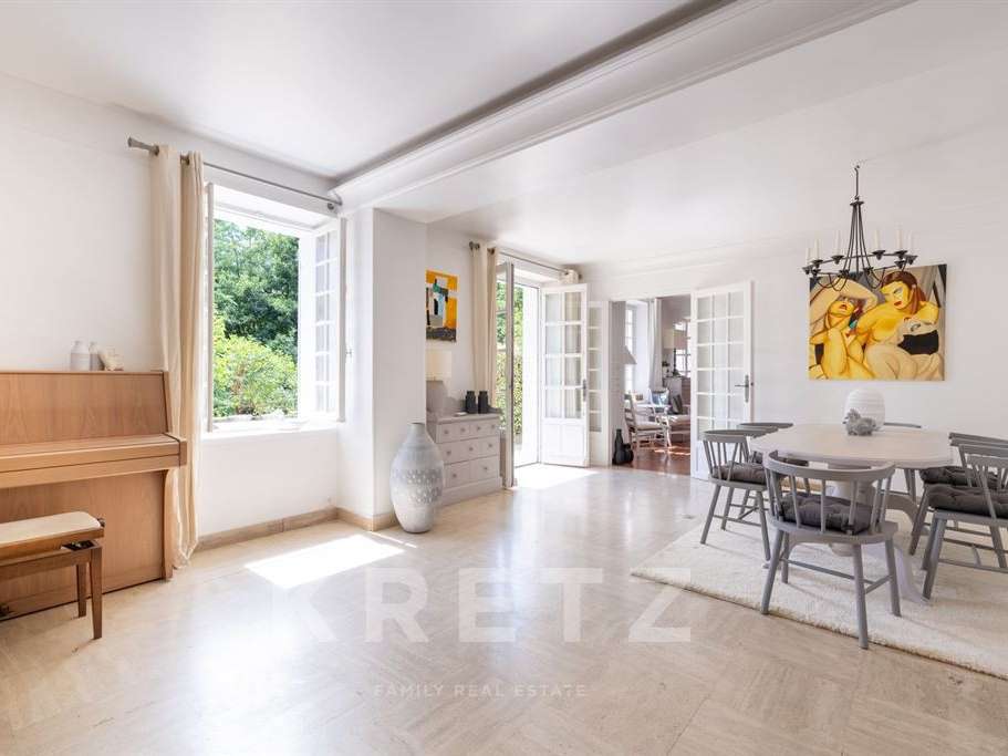 House Milon-la-Chapelle