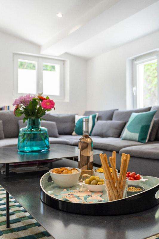 House Mimet