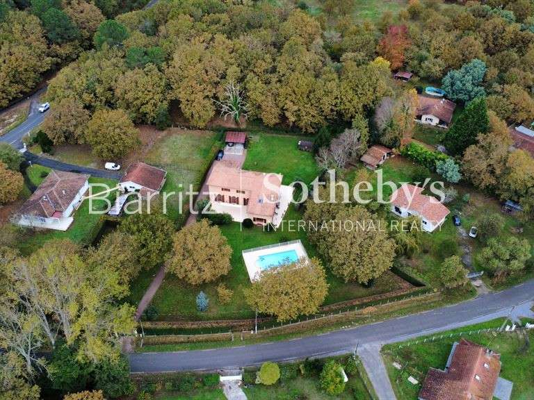 Maison Mimizan - 6 chambres - 290m²