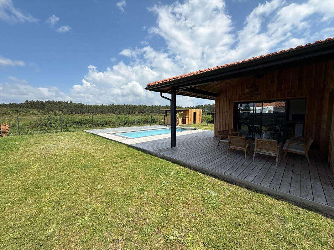 Maison Mios