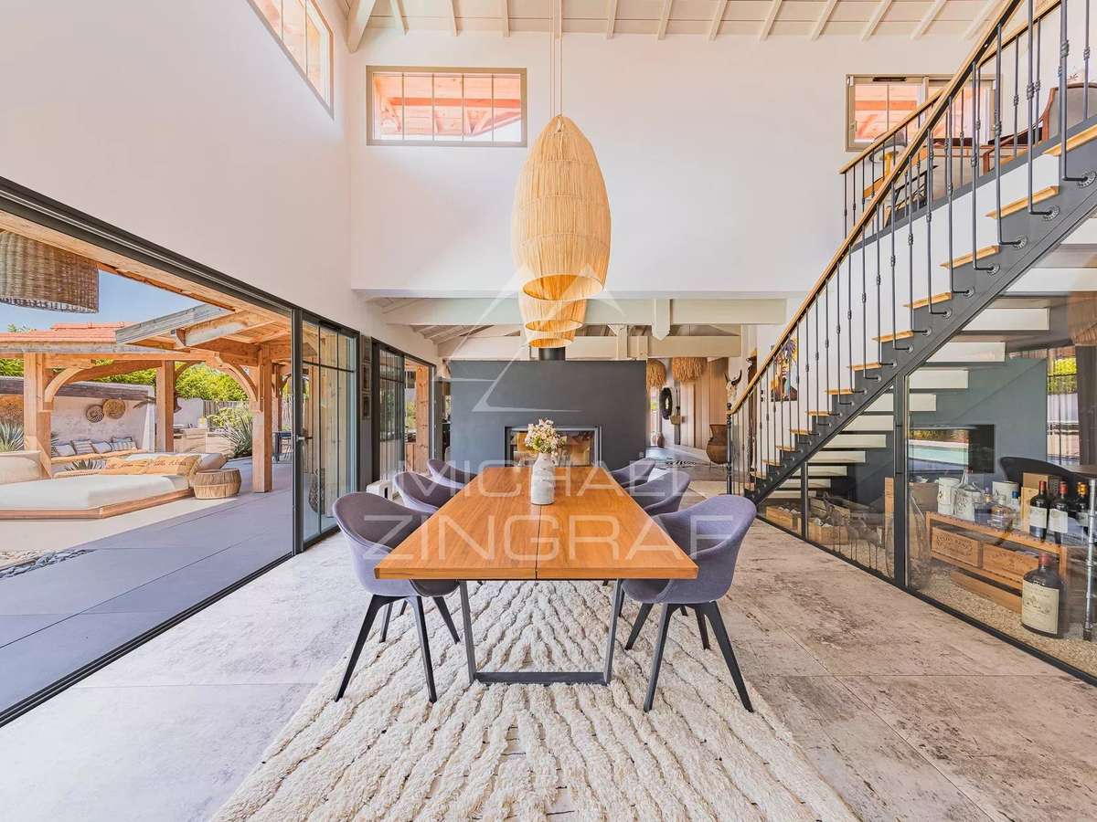Maison Mios