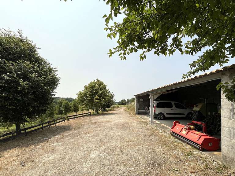 House Mirambeau - 4 bedrooms - 250m²