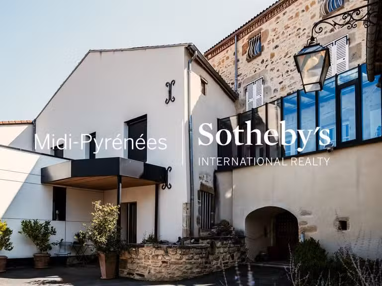 Maison Mirefleurs - 4 chambres - 395m²