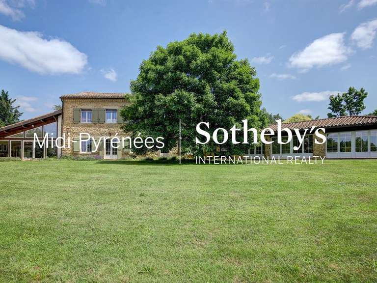 House Mirepoix - 12 bedrooms - 625m²