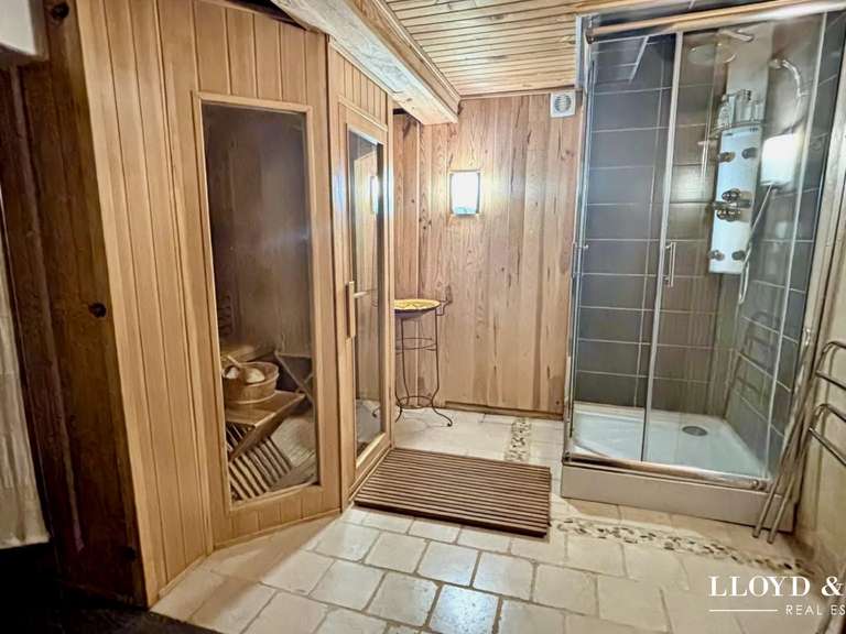 House Mirmande - 20 bedrooms - 1400m²